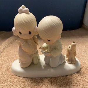 Precious moments vintage figurine